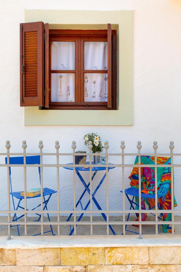 Bluebell House Halki Apartment Luaran gambar